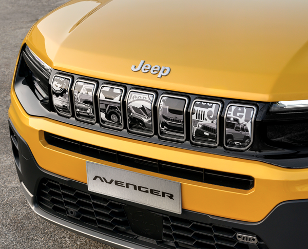 Jeep Avenger Front Grille Graphic - Jeep Heritage