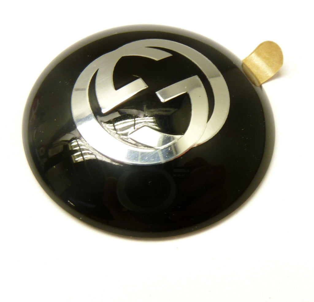 Genuine Fiat Gear knob cap as fitted to the special edition 500 Gucci. Supplied with a self adhesive backing. 46313763 