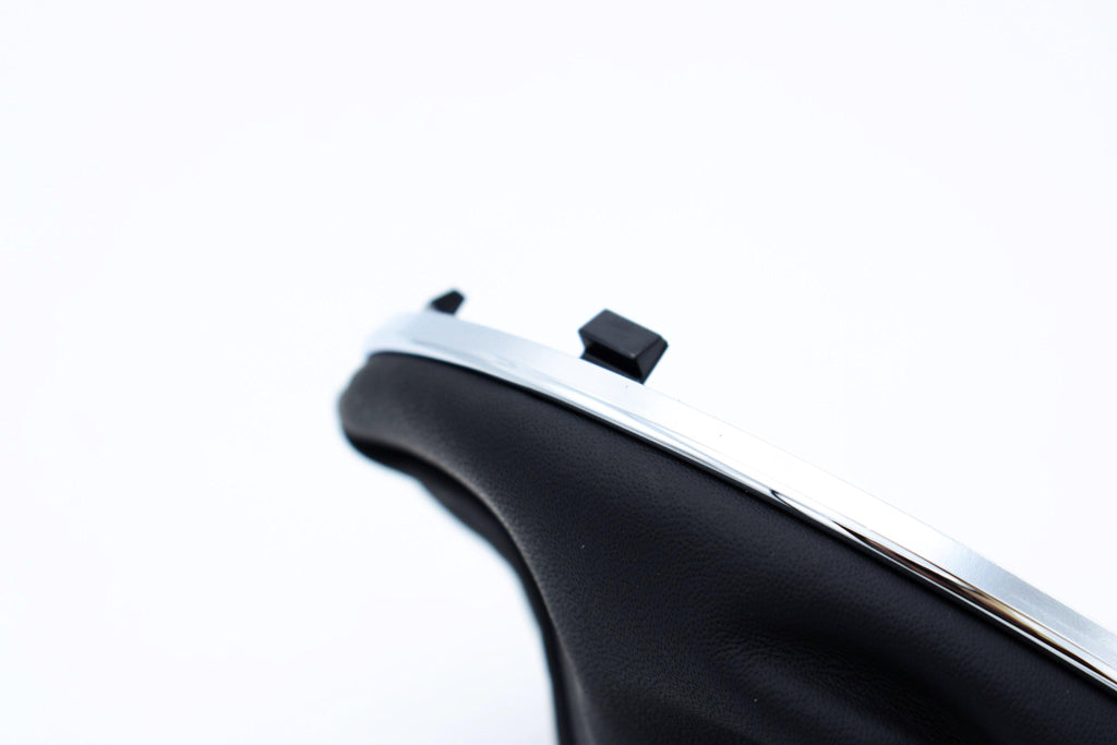 How To Replace The Gearshift Gaiter On A Fiat 500