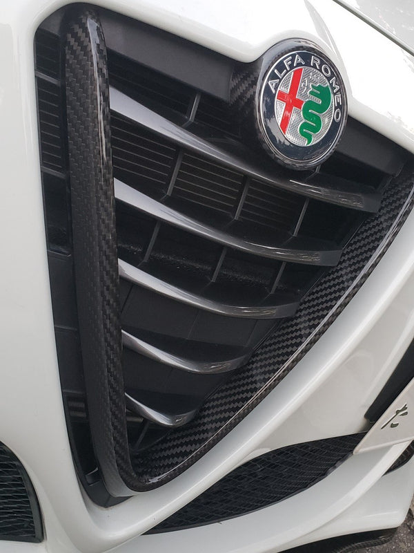 Koshi Carbon Fibre Front Grille Frame Cover - Giulietta 2014>